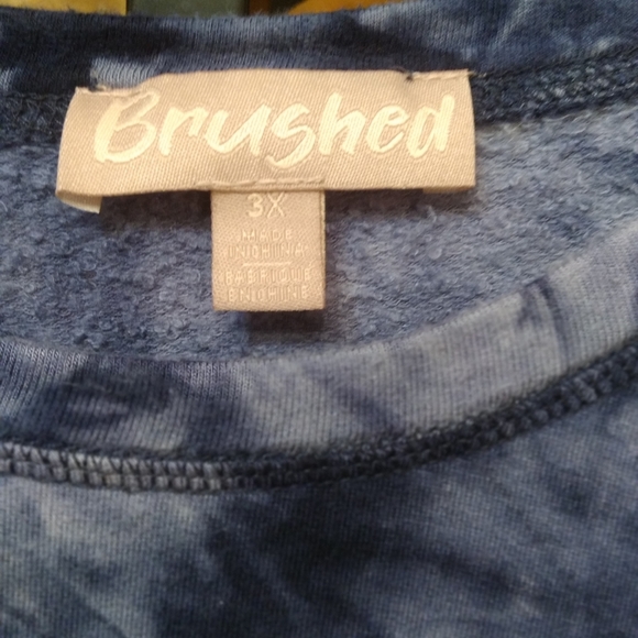 Brushed Tie Dye "Sweatshirt" - Picture 2 of 6